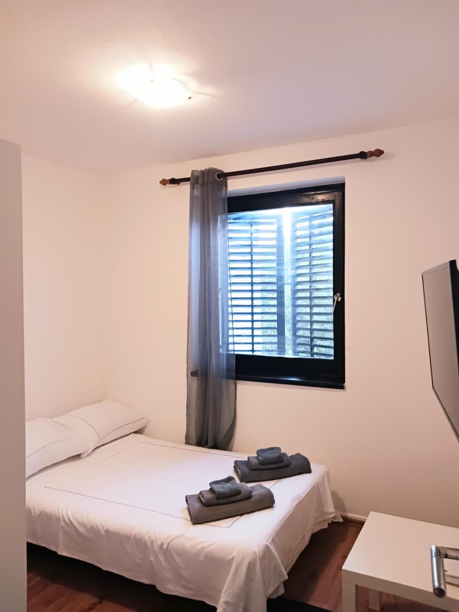 Ferienwohnung Familyhouse Pula Exterior foto